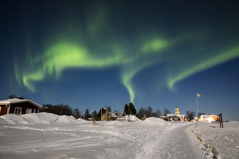 aurora-kukkolaforsen-hotel-kukkola-lapland-sweden-2 Kukkolaforsen hotel. Kukkola. Lapland. Sweden