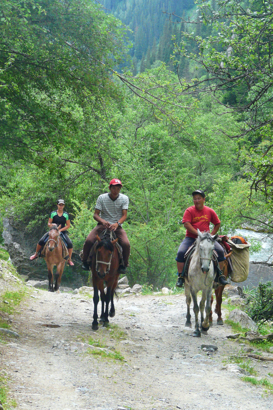 Reiturlaub Kirgistan: Tian-Shan-Gebirge & Pik Lenin zu Pferd
