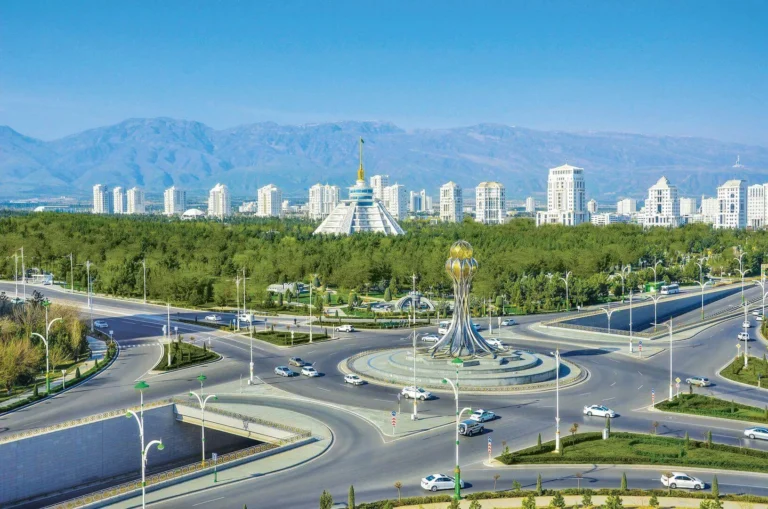 ashgabat-daytime-2