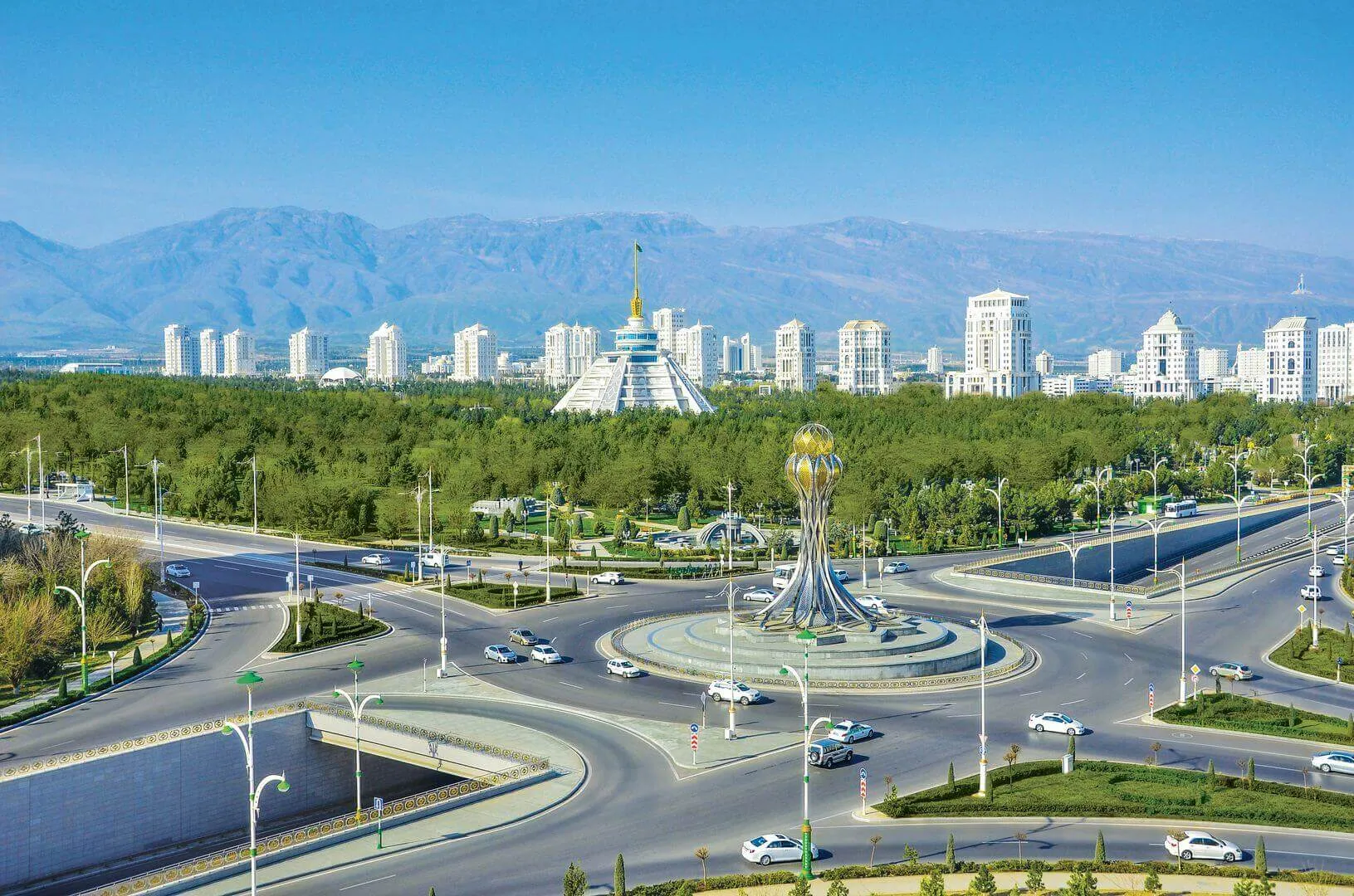 Turkmenistan: Zwischen antiken Legenden und Wüstenfeuer