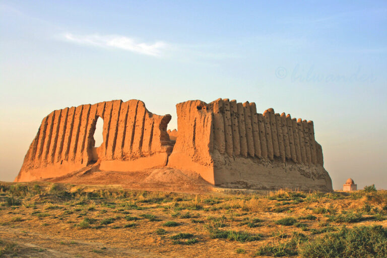 ancient-merv-2-2 Turkmenistan Gruppenreise Go East Reisen Trawelco