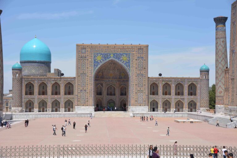 dsc_3686klein Registan Platz, Sarmarkand, Usbekistan