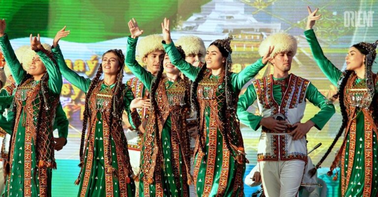 folk-show-dance-2