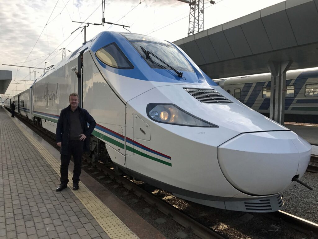 Usbekistan Schnellzug Afrosiab