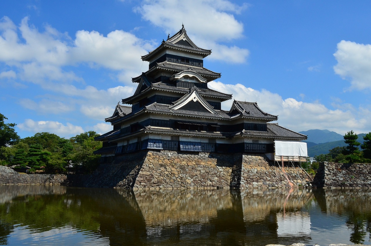 Winterzauber in Japan: Rundreise mit Ski-Erlebnis & Onsen