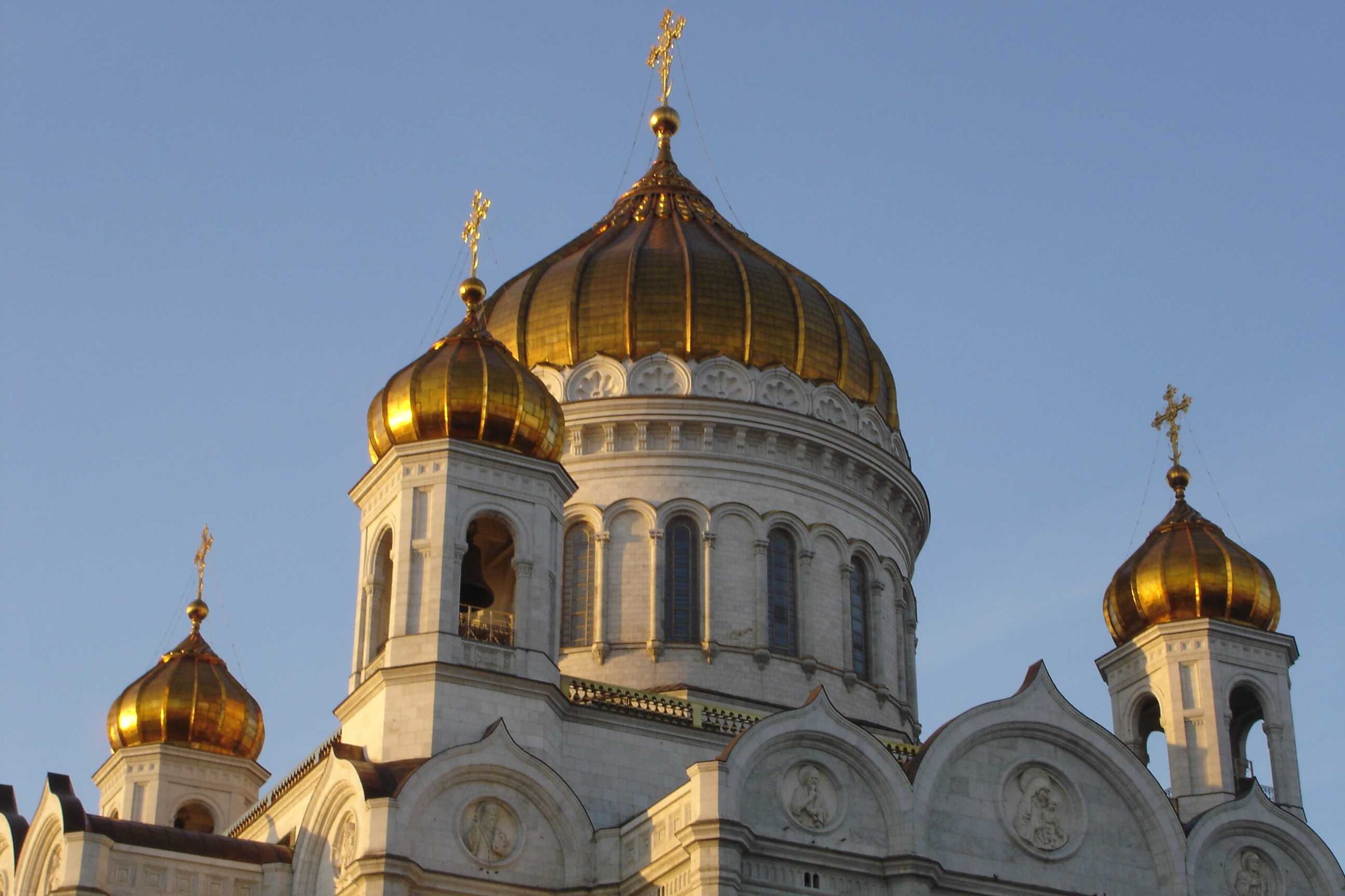 Entdecken Sie die märchenhaften Städte – Moskau, St.Petersburg und Weliki Nowgorod
