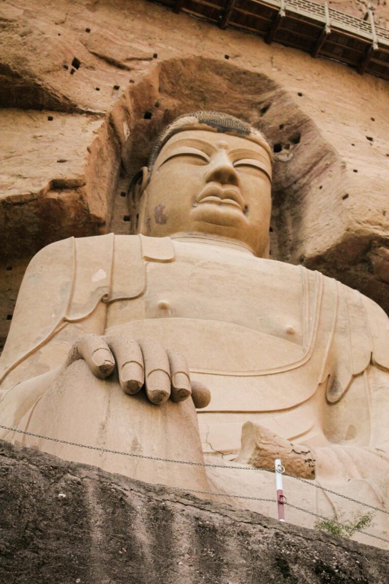 Bingling Grotte Buddha China Rundreise Seidenstraße