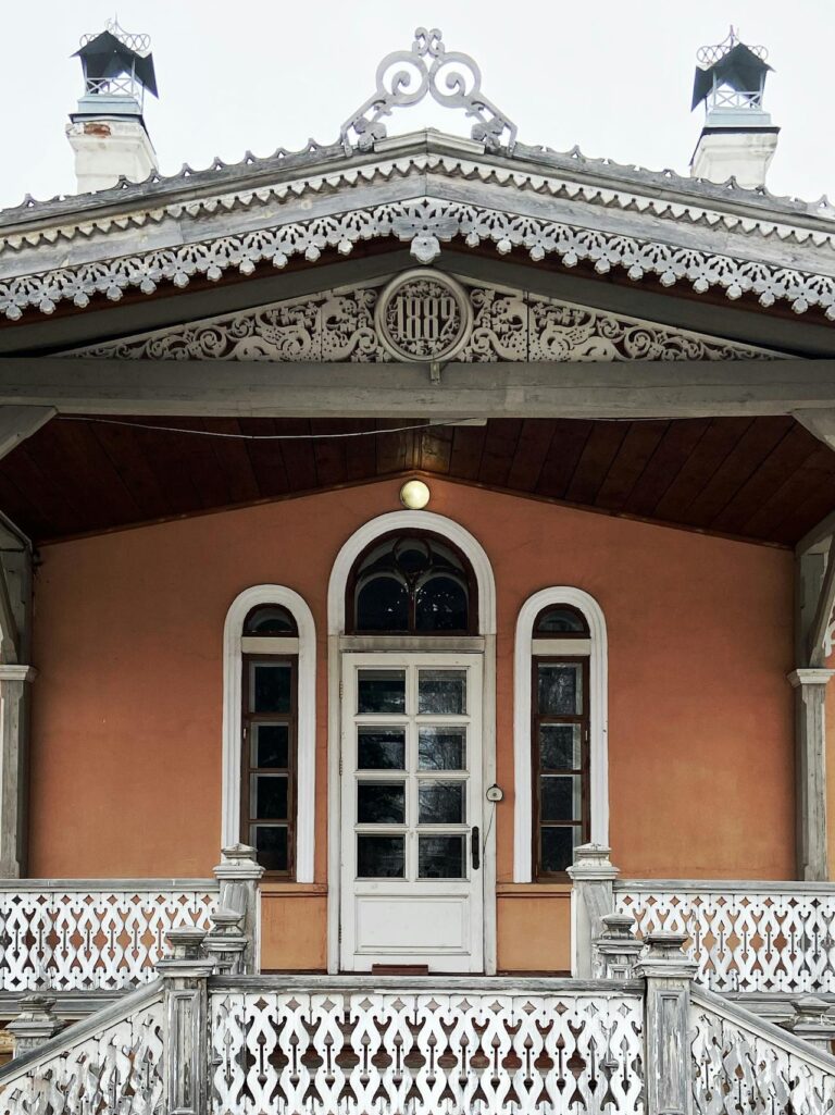 pexels-maxim-doroshenko-85999838-8937601 Irkutsk, Baikalsee, Transsib, Transsibirische Eisenbahn