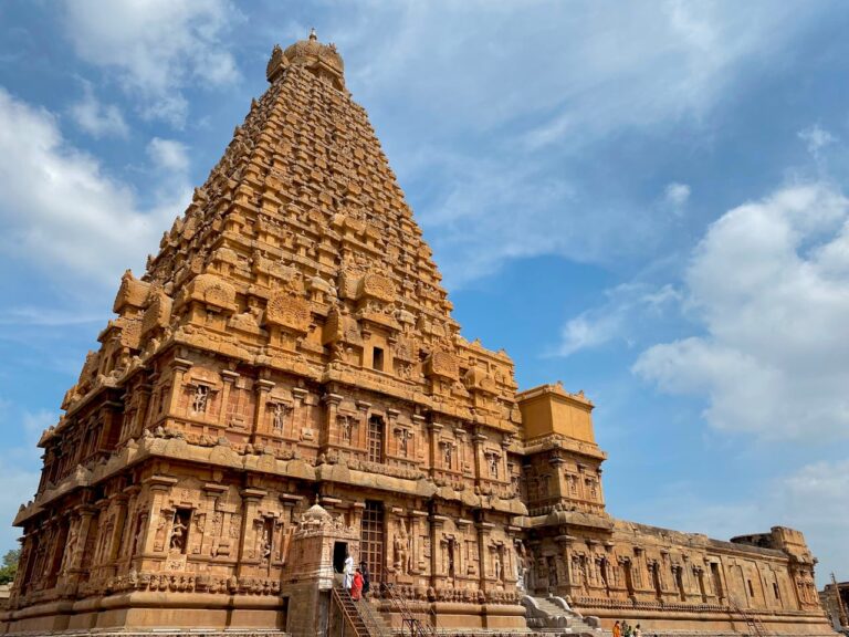 pexels-ramkrishnaiyengar-15167632 Süd Indien Rundreise Brihadeeswarar-Tempel