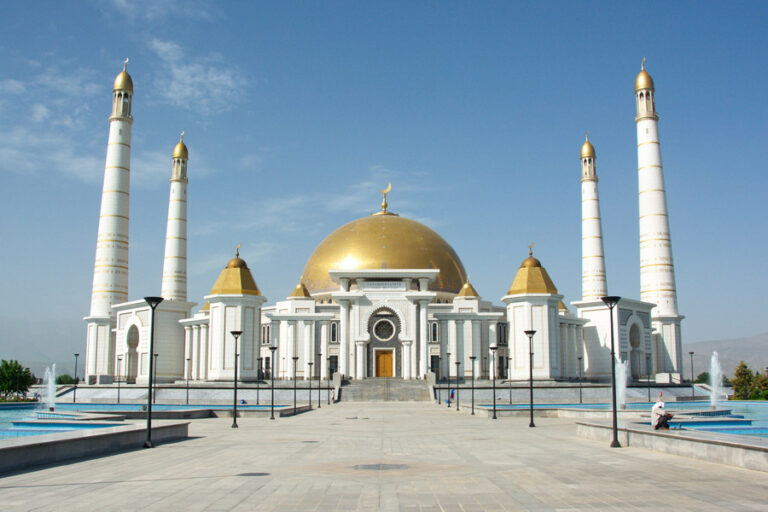 turkmenbashi-ruhy-mosque-2